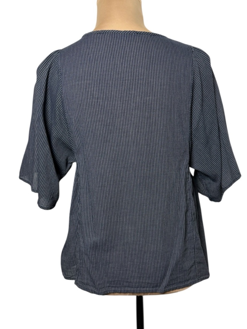 Banana Republic Blue White Striped Short Bell Sleeve Embroidered Top Size Small - Picture 3 of 8